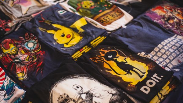 Why You Should Get Custom T-shirts for Your IT Company
