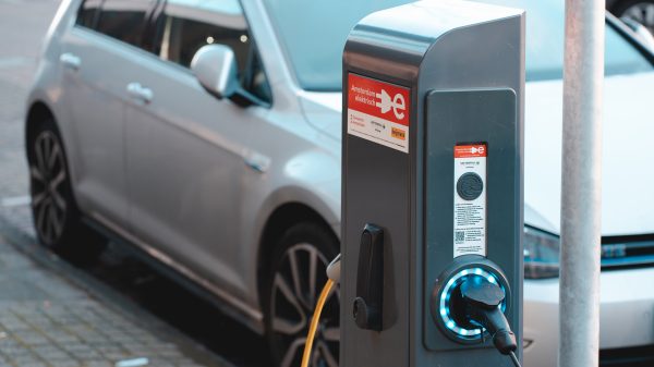 Top 6 Benefits of EV Charger Installation At Your Business