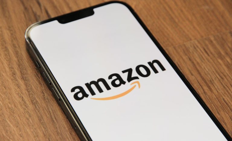 How do I access my Amazon return center online?