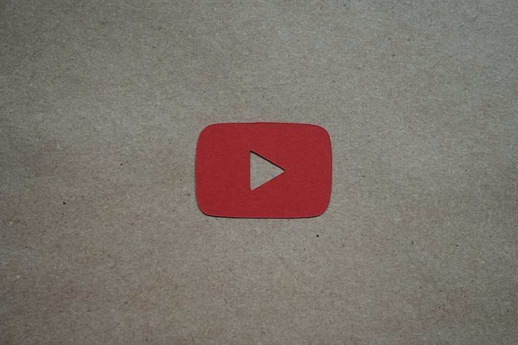 Why Is YouTube Text Showing in Italics? Here’s How to Fix This Annoying ...
